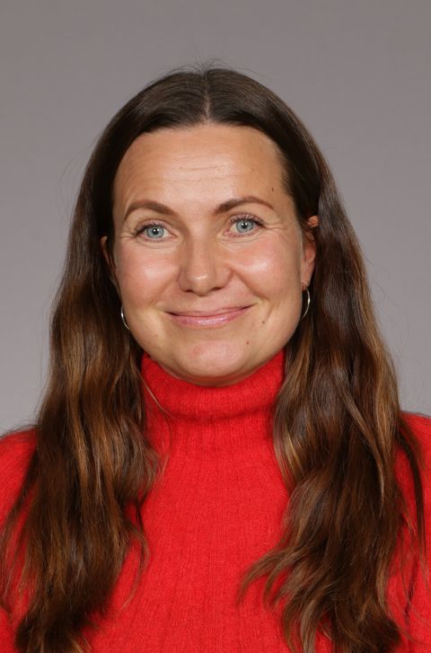 Nina B